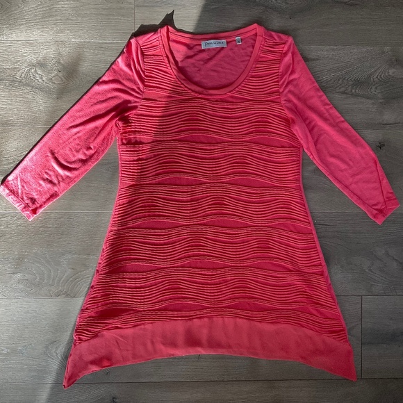Women’s Shirt - Picture 1 of 2